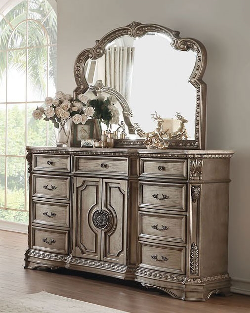 Northville 6 Piece Traditional Bedroom Set with Wooden Tops in