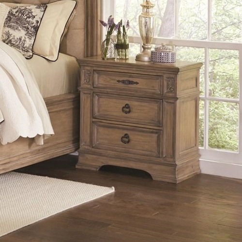 Ilana Poster Bed 6 Piece Bedroom Set in Antique Linen Finish by