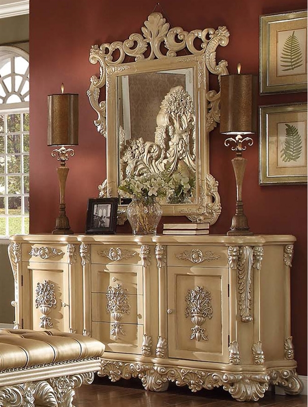 Palazzo Magnifico 6 Piece Bedroom Set in Antique White Finish by