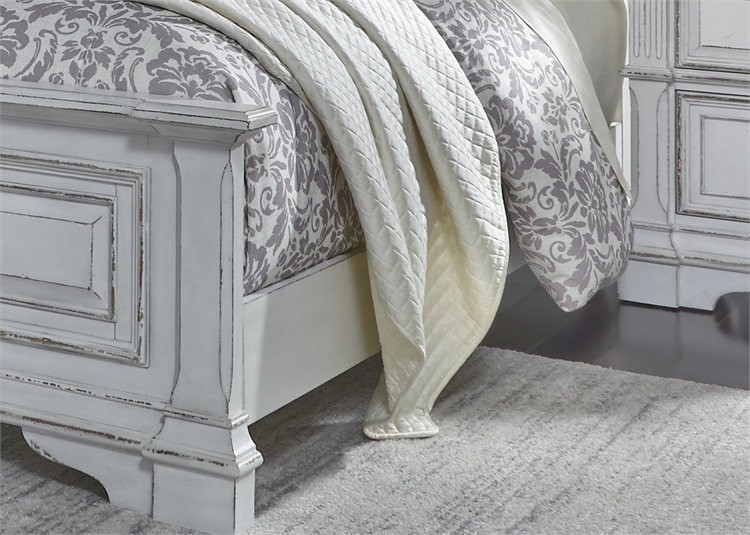 Abbey Park Panel Bed 6 Piece Bedroom Set in Antique White Finish
